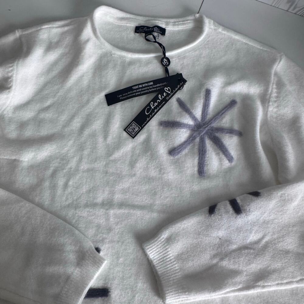 Charlie B Boutique Ivory Winter Snowflake Sweater Size Medium NEW Read